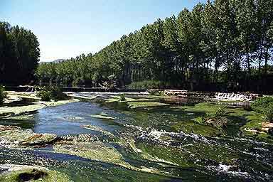 La presa de Gárabo desde los pasos